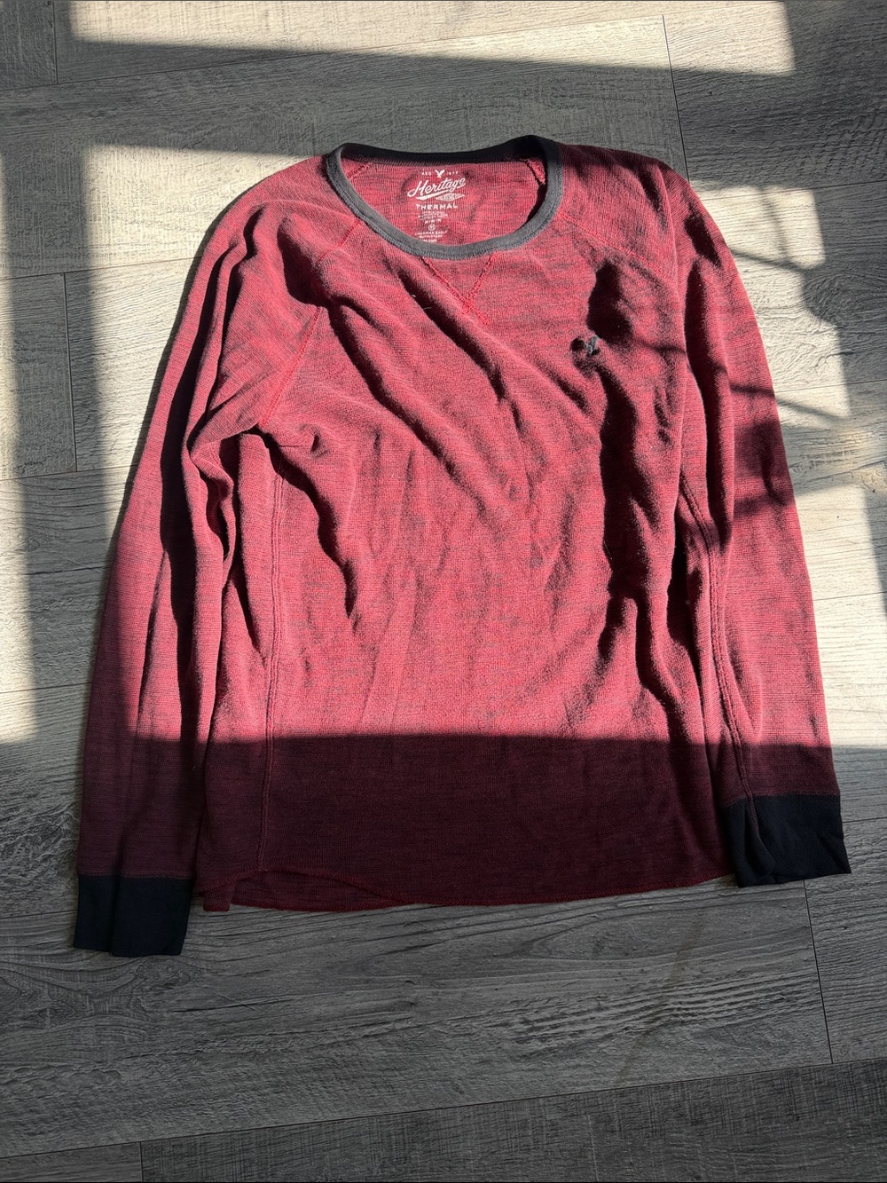 American Eagle Outfitters Men’s Long Sleeve Crewneck in Burgundy with Black Trim
